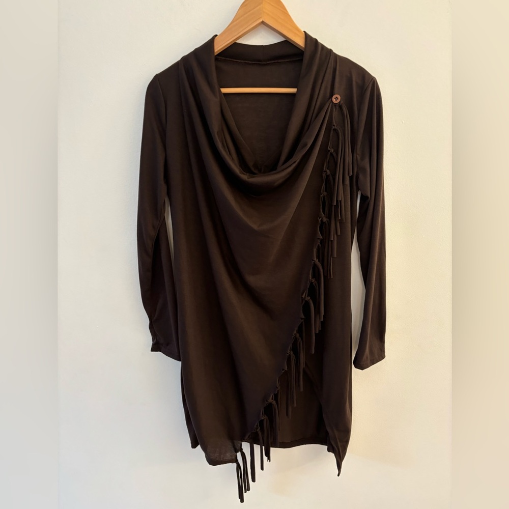 NWOT Brown Drapey Lightweight Button Close Shawl Poncho in One Size, fits L.